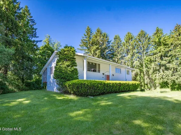 68 Pruyn Hill Road, Mechanicville, NY 12118