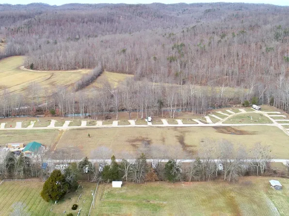 4065 Copper Creek Rd, Crab Orchard, KY 40419