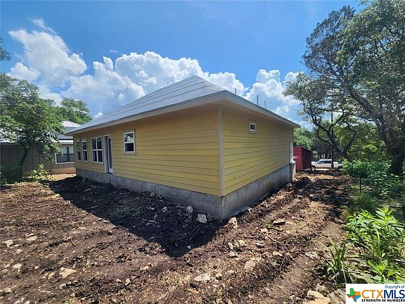 5th image of 3388 Lakeview Dr