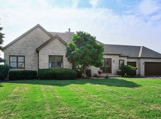 9204 Bentley Ln, Spring Grove, IL 60081