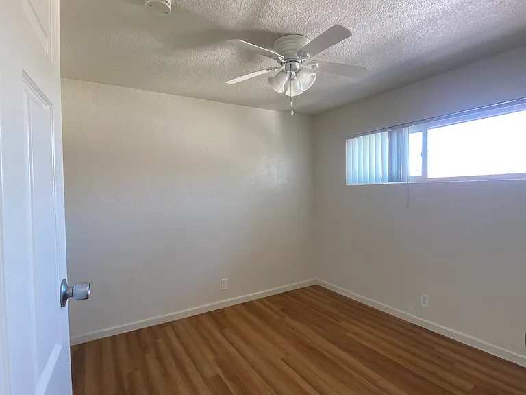 1101 Frankfurt Ave #7 — Photo 5