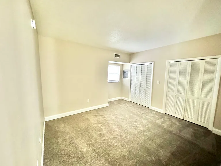 405 S Cirus Ave #6 — Photo 9