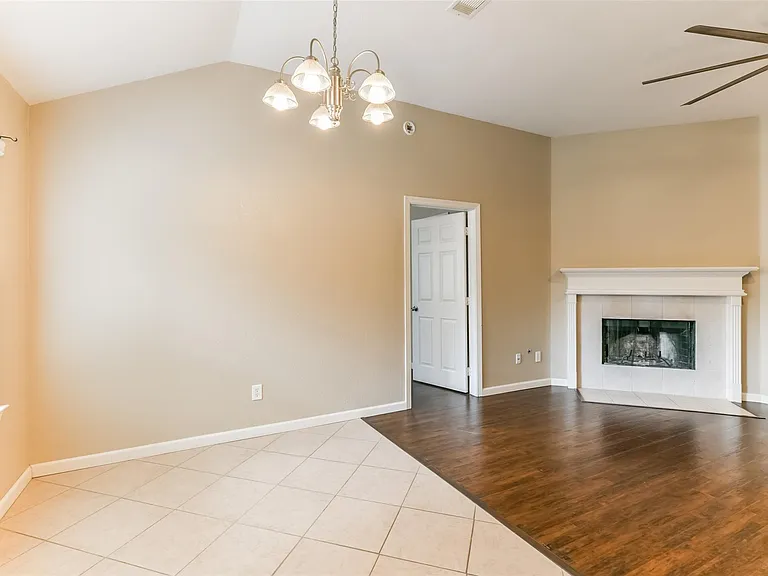1235 Halls Brg — Photo 7