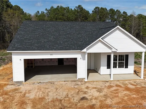 270 Orchard Ln, Parkton, NC 28371
