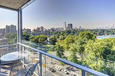 Sold by Isen & Company : Real Estate Advisors