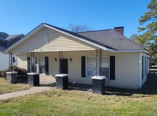 621 Main St, Newberry, SC 29108
