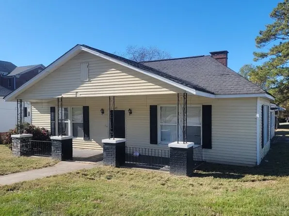 621 Main St, Newberry, SC 29108