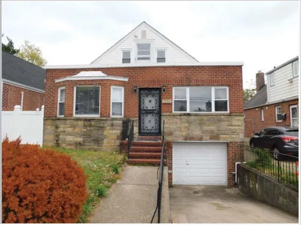 65-27 173rd St, Fresh Meadows, NY 11365