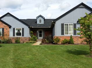 12659 Woodpine Dr, South Lyon, MI 48178