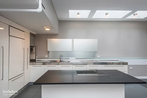 Rented by Sotheby's International Realty | media 36