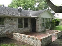  Patio area is great for table chairs and grill.