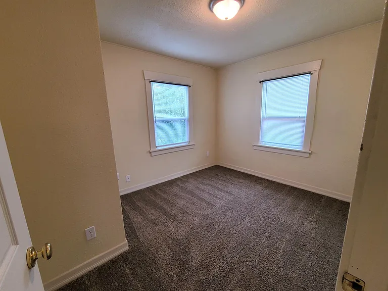 1511 Olympic Hwy S — Photo 12