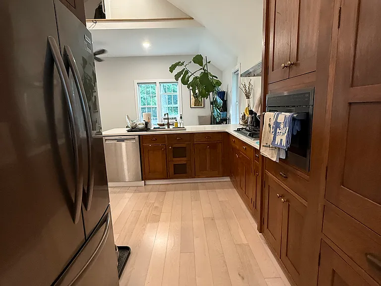 139A E Market St — Photo 8