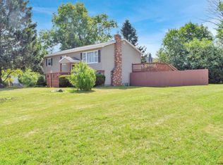 2 Marconi Dr, Latham, NY 12110