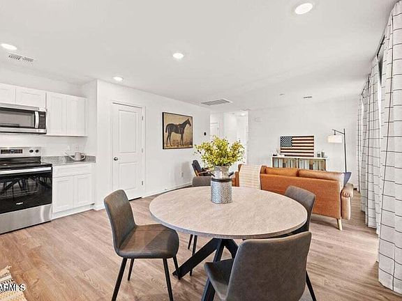 3rd image of 20581 E CHOLLA Drive