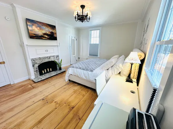 41 Main St #4B, Exeter, NH 03833