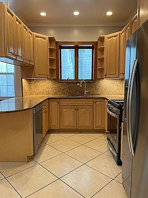 3rd image of 36-26 Crescent St #3