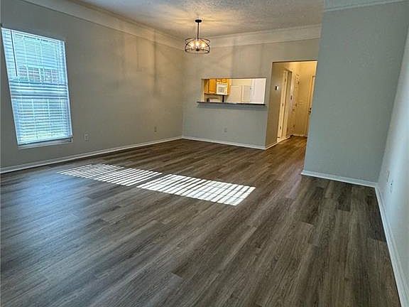 5th image of 1306 Wedgewood Ct