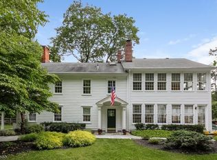 1 Saint Johns Dr, Far Hills, NJ 07931