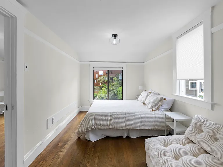 Nicholl Ave — Photo 14