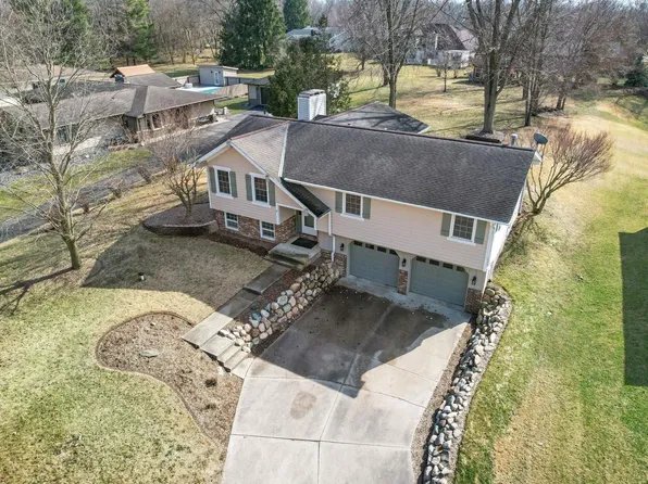 1000 Country Club Dr, Warsaw, IN 46580