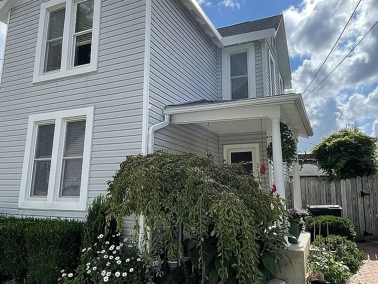 354 E Kossuth St — Photo 1