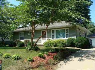 218 Zelmar Dr, Waterloo, IA 50701