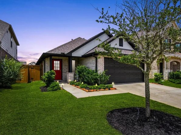 8111 Blue Fish Dr, Cypress, TX 77433