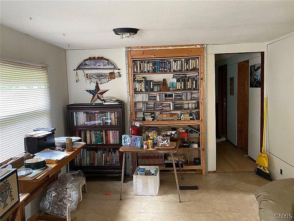1st image of 4020 Laconia Ave APT 2D