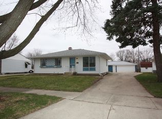 903 Cypress Ln, Joliet, IL 60435