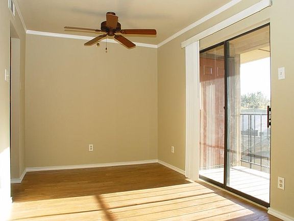 2nd image of 5916 Gaston Ave APT 203