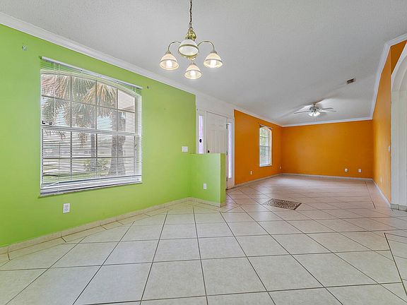 4th image of 1741 SW Bismarck Street