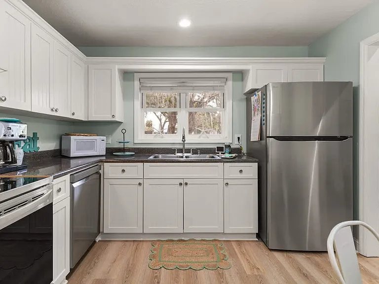 1105 Grant St — Photo 12