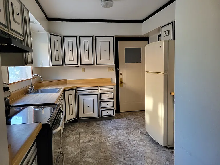 1903 E Wood Pl #1 — Photo 12