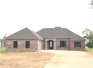 424 Bruce Dr, Lake Charles, LA 70615
