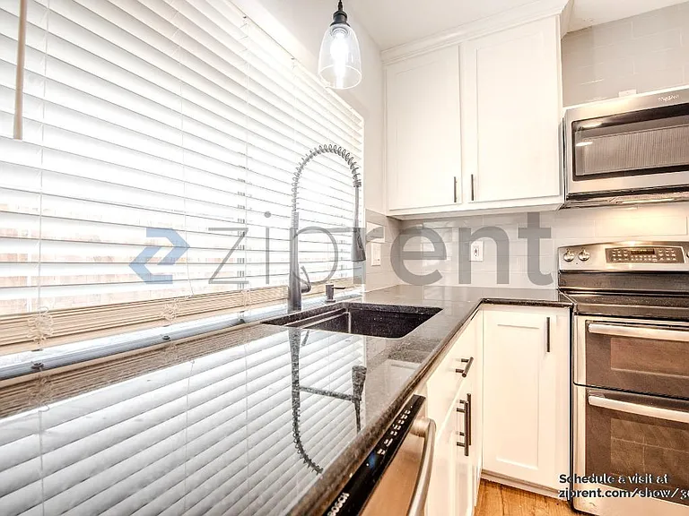 2829 Lancer Ln — Photo 10