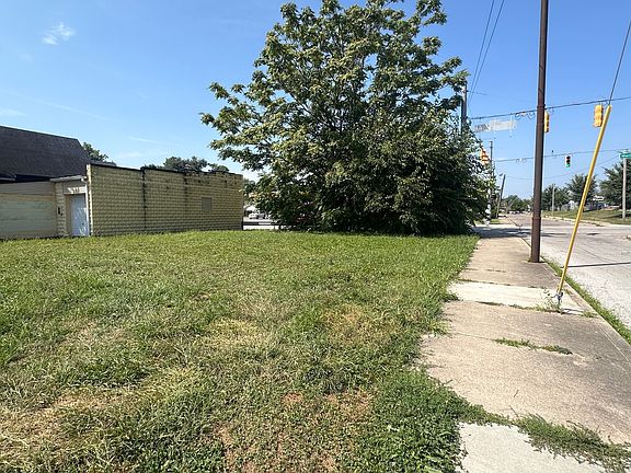 3rd image of 1401 S Meridian St