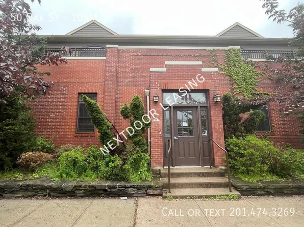 50 Oak St, Bayonne, NJ
