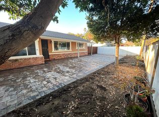 110 Gladys Ave #B, Mountain View, CA 94043