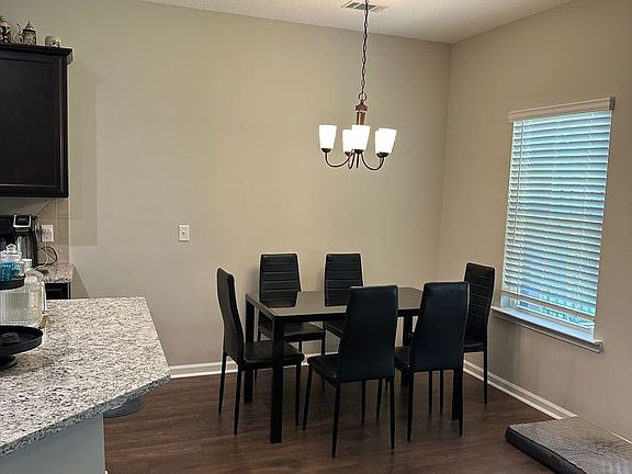 5th image of 102 Brightleaf Cir