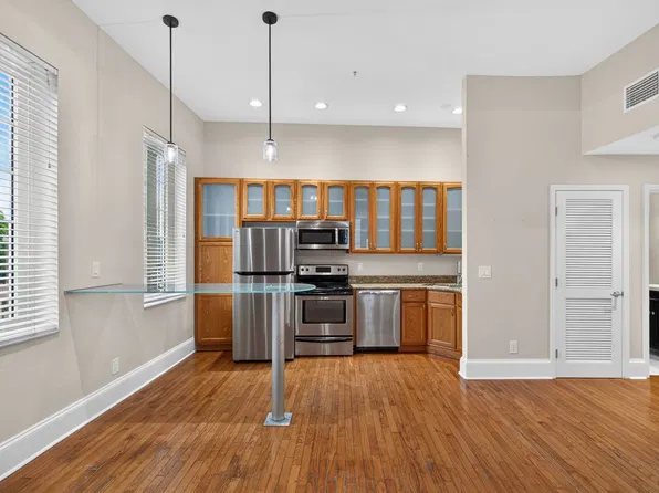 2230 1st St APT 207, Fort Myers, FL 33901