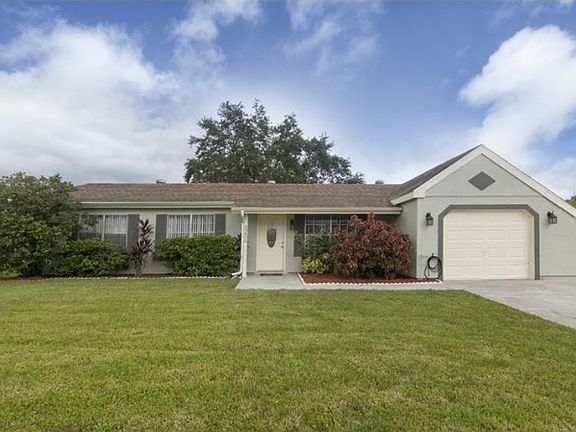 2nd image of 3236 Montclair Cir