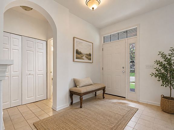 2nd image of 2050 Colchester Ave