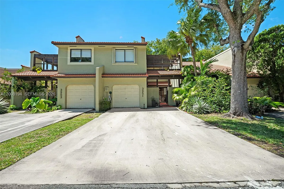 Building Photo - 3951 Adra Ave #B-48