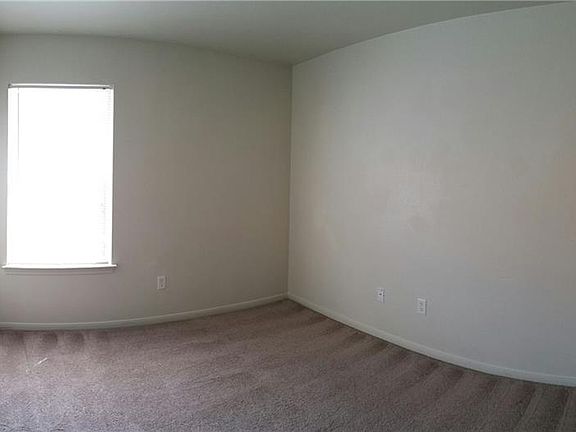 5th image of 1408 Cinch Dr #A