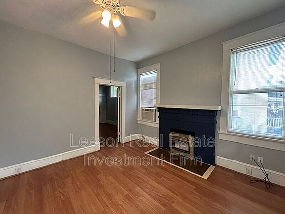3rd image of 1101 College St #1103