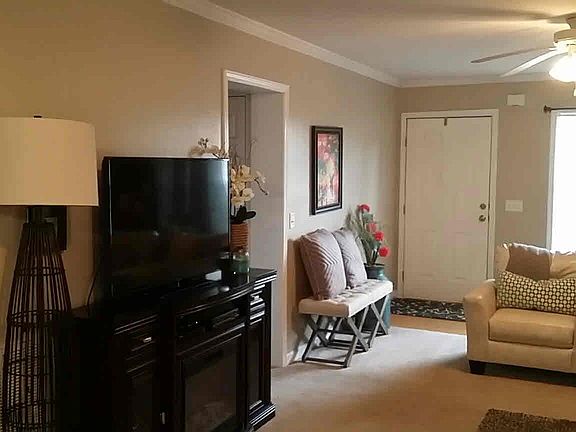 4th image of 10829 Woody Dr