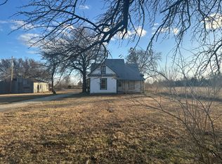 3181 SW 10th St, El Dorado, KS 67042