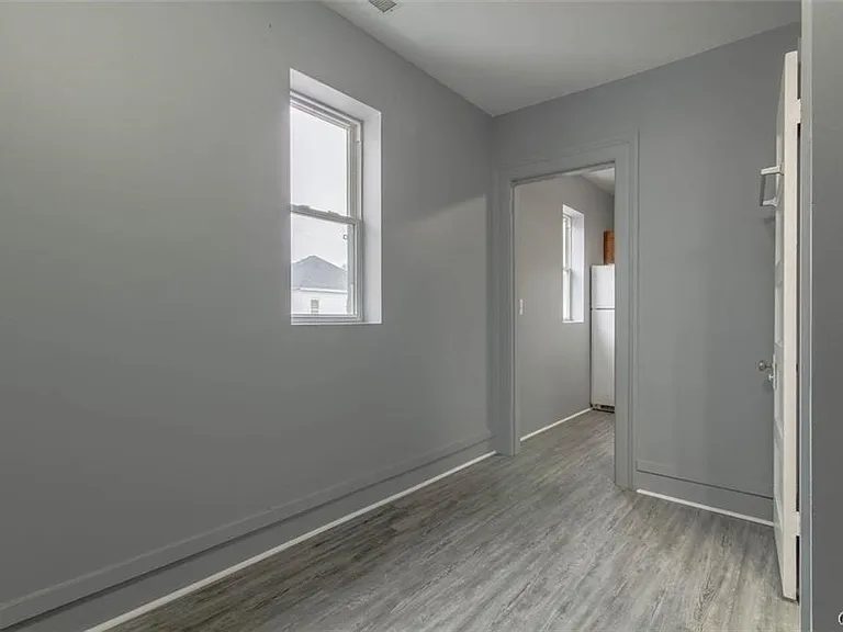 156 Sterling St — Photo 11