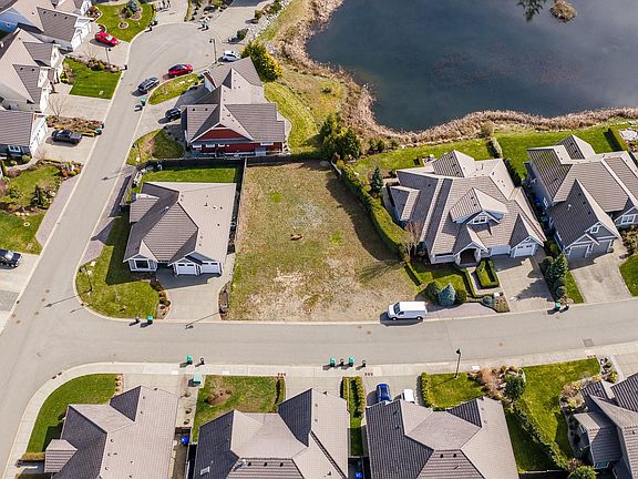 2nd image of 1290 Crown Isle Dr #127